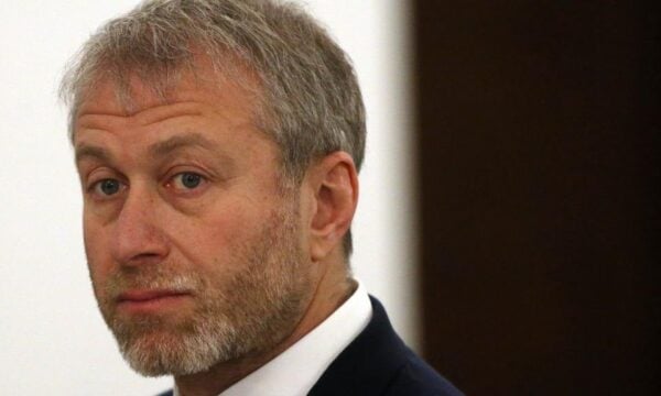 BBC: Η Κύπρος ερευνά τα οικονομικά του Ρόμαν Αμπράμοβιτς μετά τις αποκαλύψεις για φοροδιαφυγή
