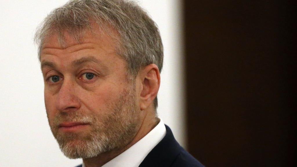 BBC: Η Κύπρος ερευνά τα οικονομικά του Ρόμαν Αμπράμοβιτς μετά τις αποκαλύψεις για φοροδιαφυγή