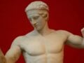 Τα χρώματα που έσβησαν από τα αρχαία ελληνικά αγάλματα με το πέρασμα των αιώνων