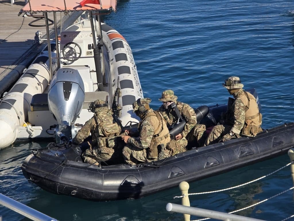 Naval News: Το τουρκικό υποβρύχιο drone LÜFER δοκιμάστηκε σε άσκηση ειδικών επιχειρήσεων