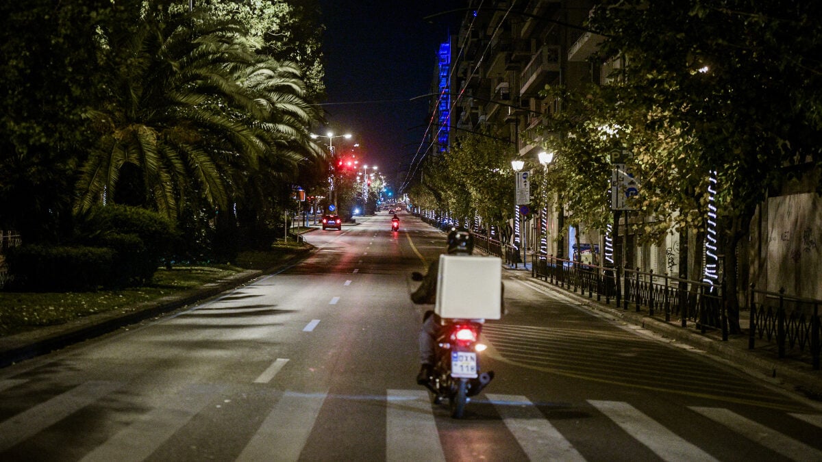 Λεμεσός στην Κύπρο: Οι ντελιβεράδες στο στόχαστρο ληστών – Το «Red button» και οι μεταμφιεσμένοι αστυνομικοί 1 Λεμεσός στην Κύπρο: Οι ντελιβεράδες στο στόχαστρο ληστών – Το «Red button» και οι μεταμφιεσμένοι αστυνομικοί
