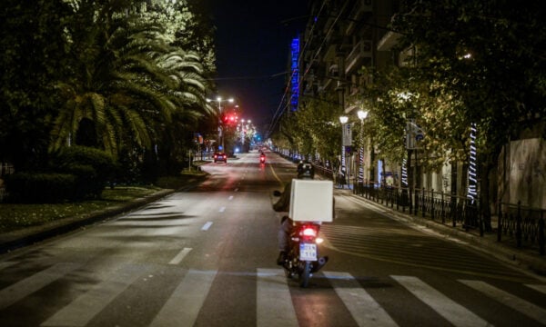 Λεμεσός στην Κύπρο: Οι ντελιβεράδες στο στόχαστρο ληστών – Το «Red button» και οι μεταμφιεσμένοι αστυνομικοί