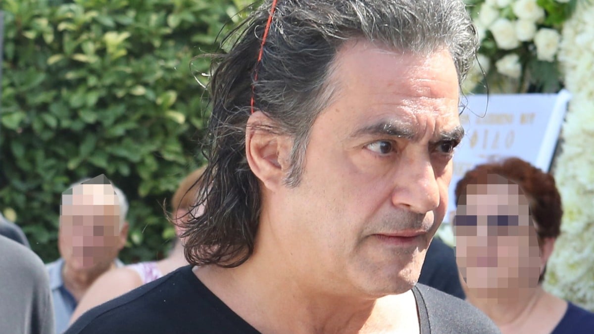 Διονύσης Σχοινάς: Έφτασε νέο εξώδικο στην «Αυτοκίνηση» – Τι ζητά ο επιχειρηματίας από τον τραγουδιστή και τη Γαρμπή