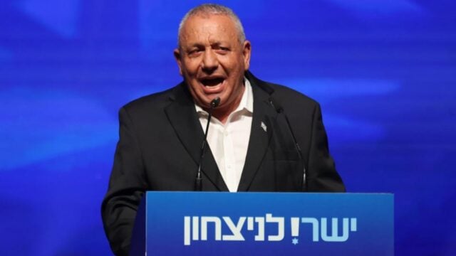 Άιζενκοτ προς Νετανιάχου: «Είσαι μεταβατικός πρωθυπουργός – Μην παίζεις με την ασφάλεια του Ισραήλ»