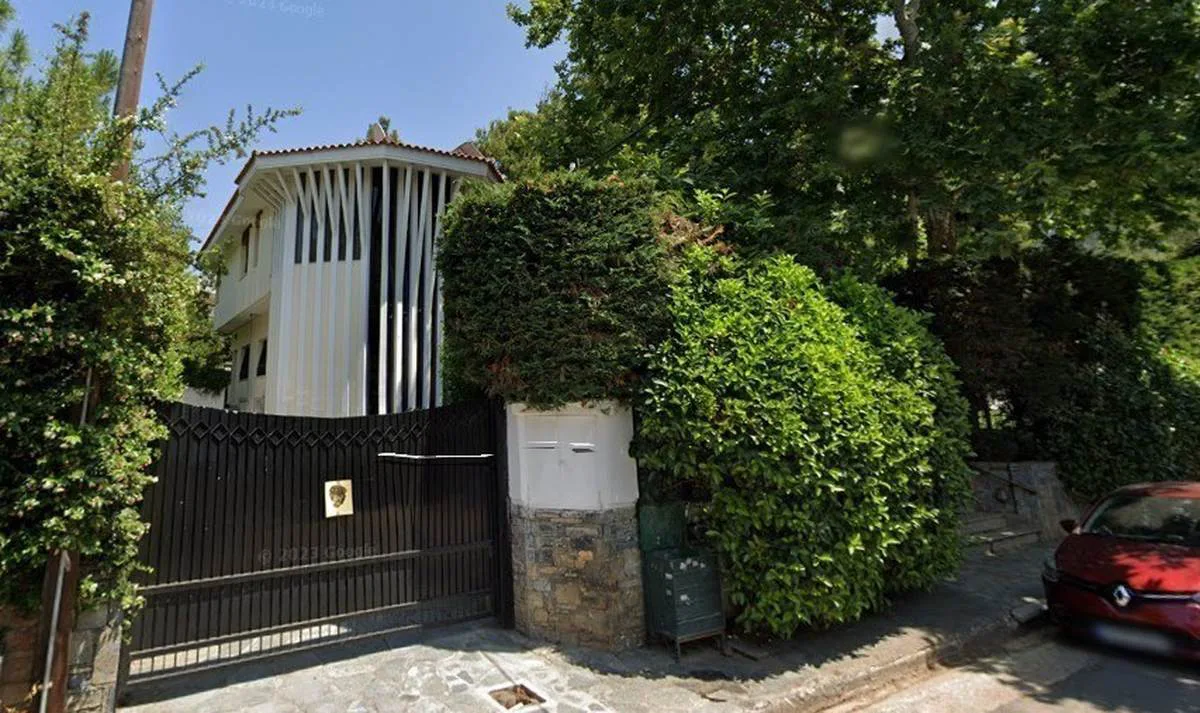Εκάλη