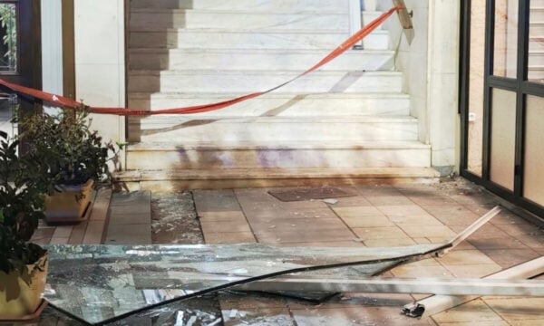 Ζωγράφου: Έκρηξη σε διαμέρισμα από γκαζάκι καφέ – Στο νοσοκομείο δύο άτομα