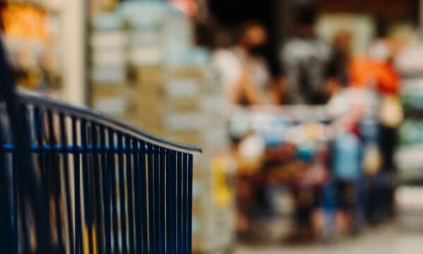 Οι αδικαιολόγητες ανατιμήσεις στο «στόχαστρο» του ΑΙ – Πώς θα γίνονται οι ψηφιακοί έλεγχοι