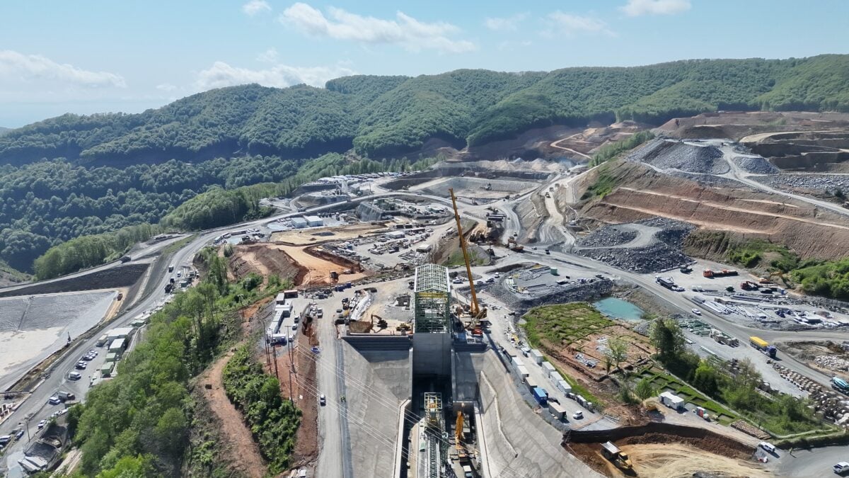 Eldorado Gold: Οι Σκουριές προχωρούν προς εμπορική παραγωγή – Οι προβλέψεις και τα μεγέθη του γ’ τριμήνου 1 Eldorado Gold: Οι Σκουριές προχωρούν προς εμπορική παραγωγή – Οι προβλέψεις και τα μεγέθη του γ’ τριμήνου