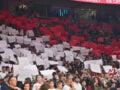 Παρτιζάν – Ερυθρός Αστέρας: Οπαδοί πιάστηκαν στα χέρια πριν από το τζάμπολ – Άργησε να φτάσει η αστυνομία