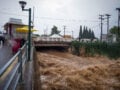 Κακοκαιρία στην Εύβοια: Κατέρρευσε ο δρόμος Προκόπι – Μαντούδι, μήνυμα 112 για απομάκρυνση από τα Ψαχνά