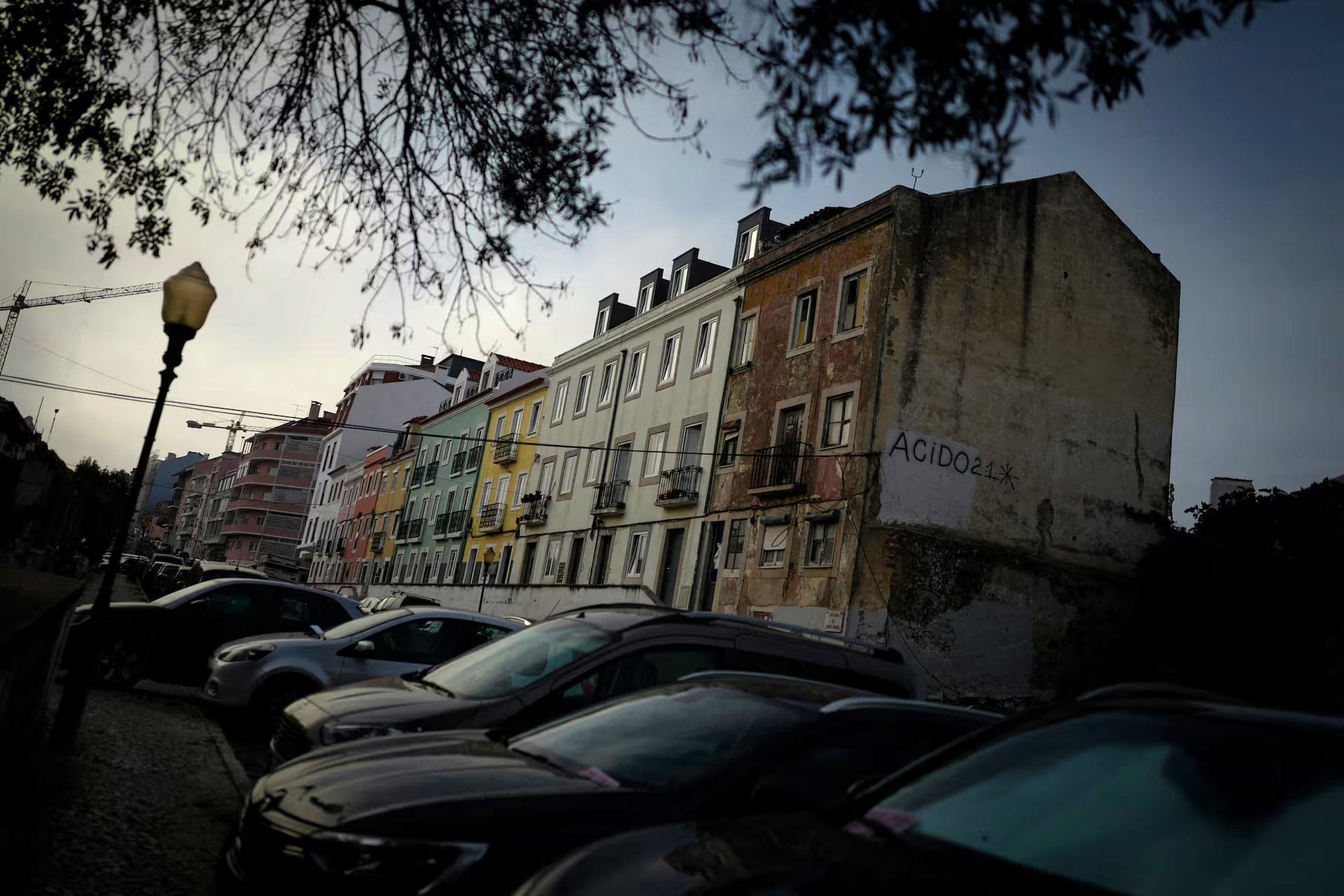 Πορτογαλία: Το κοινοβούλιο ενέκρινε ταχύτερες εξώσεις – «Καθαρή βαρβαρότητα»