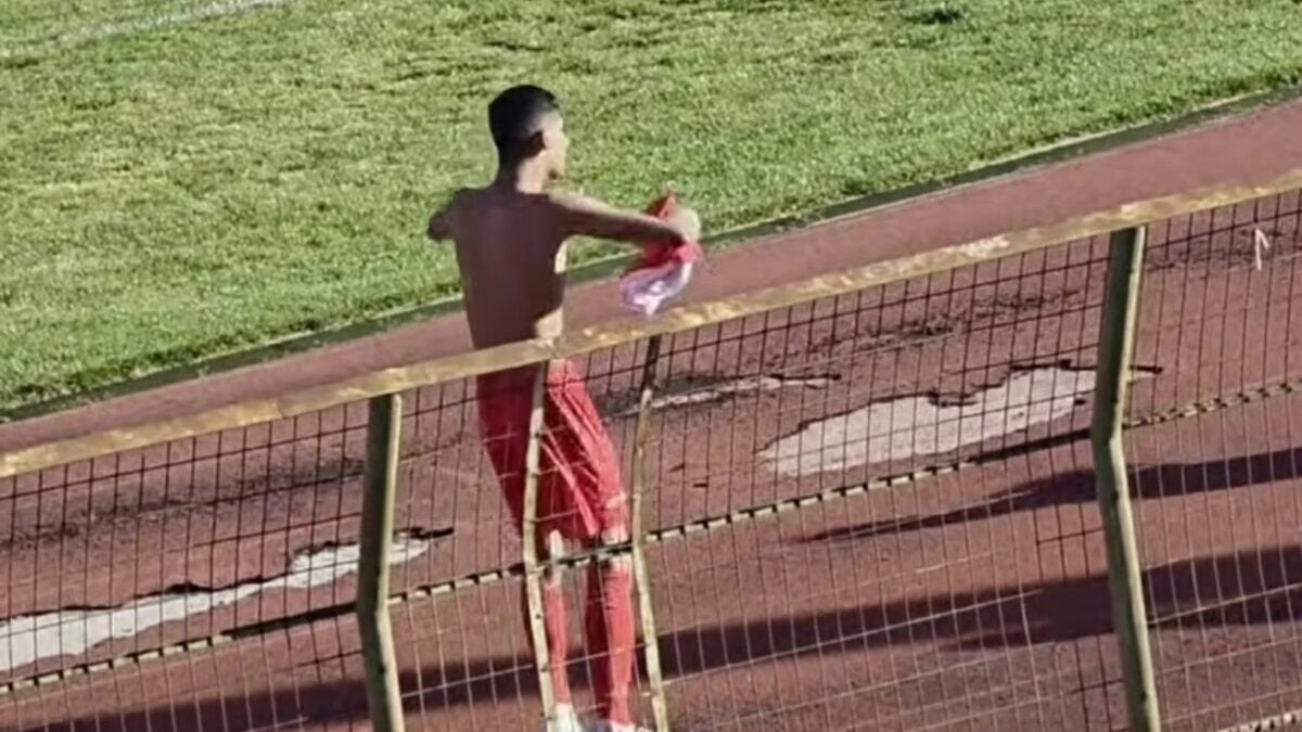 Κοζάνη: Καβγάς προέδρου με παίκτες στο 8-0, διακοπή του αγώνα και επεισόδια που έφεραν τους δύο προέδρους στο αστυνομικό τμήμα 1 Κοζάνη: Καβγάς προέδρου με παίκτες στο 8-0, διακοπή του αγώνα και επεισόδια που έφεραν τους δύο προέδρους στο αστυνομικό τμήμα
