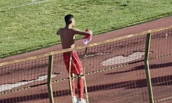 Κοζάνη: Καβγάς προέδρου με παίκτες στο 8-0, διακοπή του αγώνα και επεισόδια που έφεραν τους δύο προέδρους στο αστυνομικό τμήμα