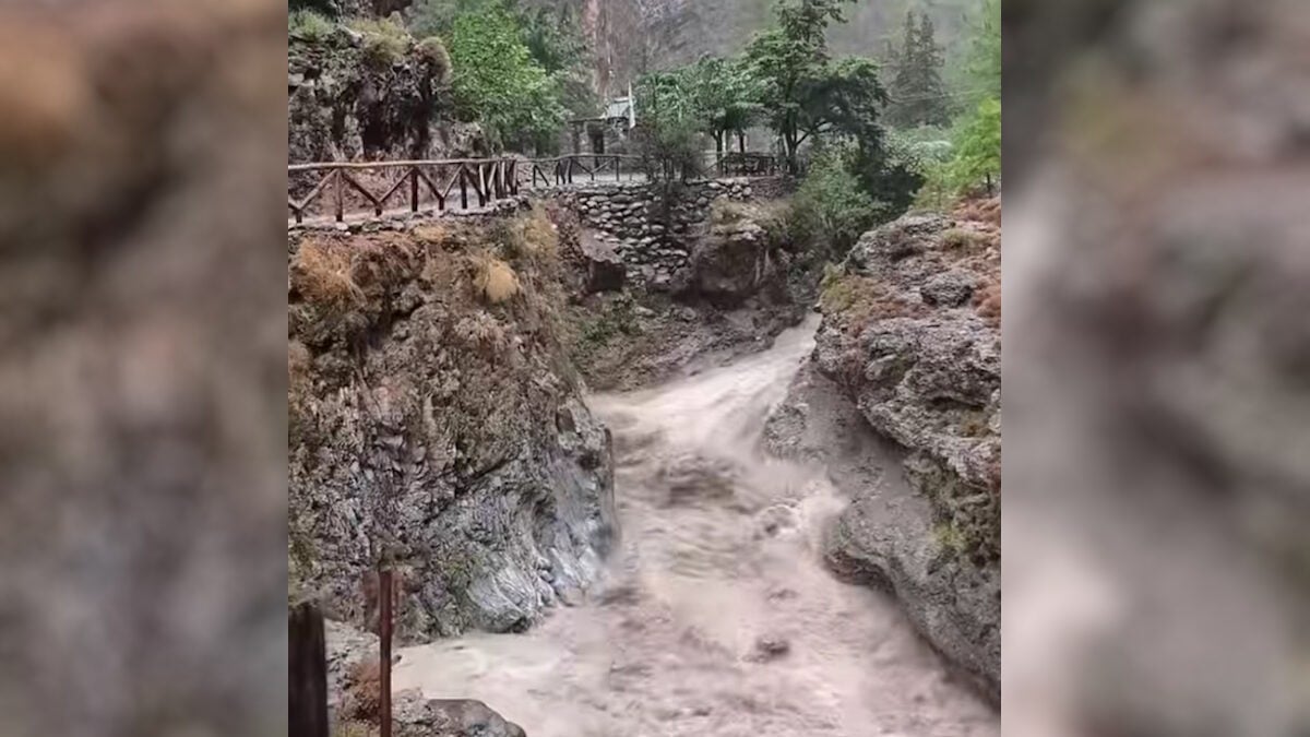Κρήτη: Εφικτή φαίνεται την Τετάρτη η απομάκρυνση των 8 εγκλωβισμένων από το Φαράγγι της Σαμαριάς – Υποχωρούν τα νερά 1 Κρήτη: Εφικτή φαίνεται την Τετάρτη η απομάκρυνση των 8 εγκλωβισμένων από το Φαράγγι της Σαμαριάς – Υποχωρούν τα νερά