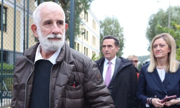 Πέτρος Φιλιππίδης: Επιστρέφει στο θέατρο με γνωστό ηθοποιό στο πλευρό του