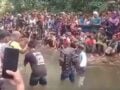 Φιλιππίνες: Δύο αγρότες πνίγηκαν σε διαγωνισμό αντοχής στο νερό – Σκληρό βίντεο