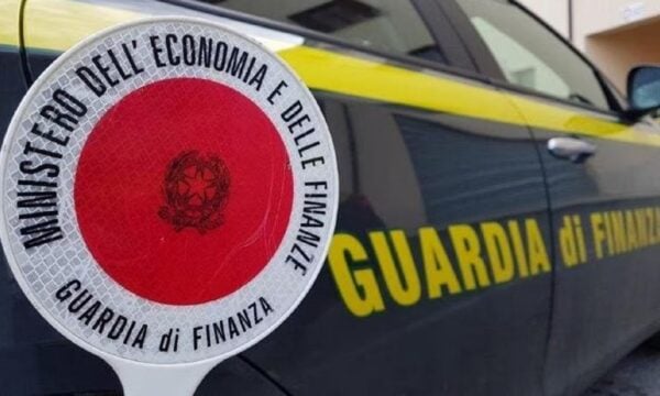 Ιταλία: Συνελήφθη στη Ρώμη άνδρας που έκανε οδοντιατρικές πράξεις χωρίς πτυχίο – Τον εντόπισαν επ’ αυτοφώρω