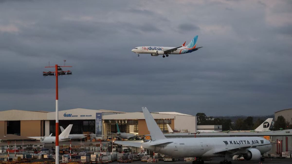 Flydubai: Ο συγκυβερνήτης εκλιπαρούσε «Σκοτώστε με» ενώ ο αιμόφυρτος πιλότος πάλευε – Η μαρτυρία επιβάτη της πτήσης-θρίλερ 3 Flydubai: Ο συγκυβερνήτης εκλιπαρούσε «Σκοτώστε με» ενώ ο αιμόφυρτος πιλότος πάλευε – Η μαρτυρία επιβάτη της πτήσης-θρίλερ