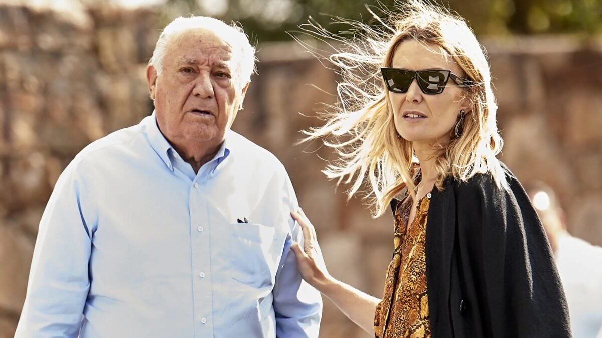 ZARA: Πώς θα μοιραστούν τα 127 δισ. δολάρια του 90χρονου ιδρυτή της αυτοκρατορίας μόδας 3 ZARA: Πώς θα μοιραστούν τα 127 δισ. δολάρια του 90χρονου ιδρυτή της αυτοκρατορίας μόδας