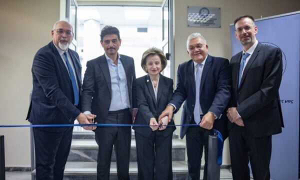 ΕΚΠΑ: Εγκαινιάστηκε το ανακαινισμένο Γ’ Εργαστήριο Οδοντιατρικής και απονεμήθηκαν υποτροφίες από το Ίδρυμα «Παύλος Γιαννακόπουλος»