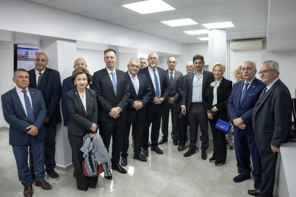 ΕΚΠΑ: Εγκαινιάστηκε το ανακαινισμένο Γ’ Εργαστήριο Οδοντιατρικής και απονεμήθηκαν υποτροφίες από το Ίδρυμα «Παύλος Γιαννακόπουλος»