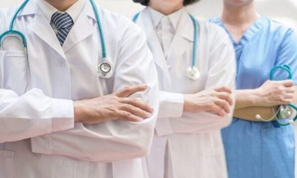 MedWatch: Επεκτείνεται σε οδοντιάτρους, φυσικοθεραπευτές και διαιτολόγους – Προειδοποίηση για τις διαφημίσεις