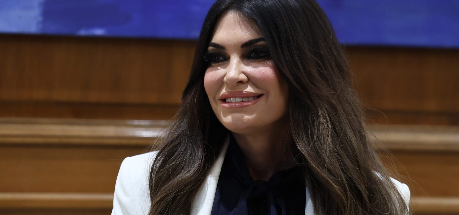 Associated Press: Τραμπ και Ρούμπιο εξετάζουν την αποπομπή της Κίμπερλι Γκίλφοϊλ από την πρεσβεία των ΗΠΑ στην Αθήνα