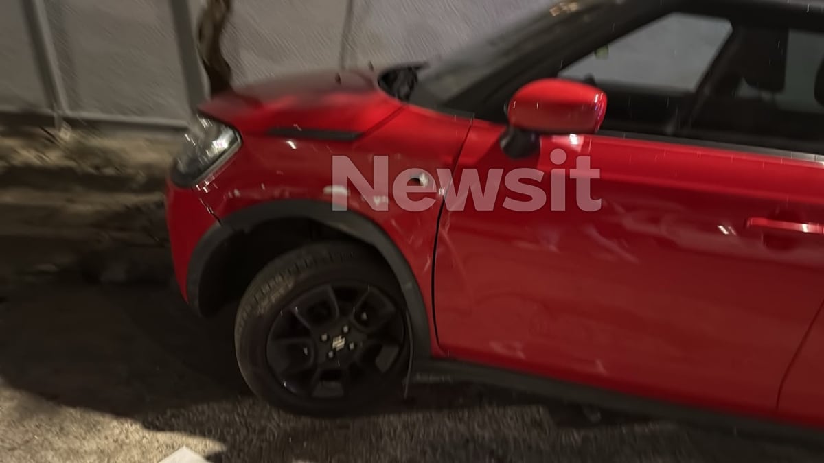 Γκύζη: Χειρόφρενο αυτοκινήτου φέρεται να λύθηκε και τραυμάτισε μητέρα και το 10χρονο παιδί της 8 Γκύζη: Χειρόφρενο αυτοκινήτου φέρεται να λύθηκε και τραυμάτισε μητέρα και το 10χρονο παιδί της