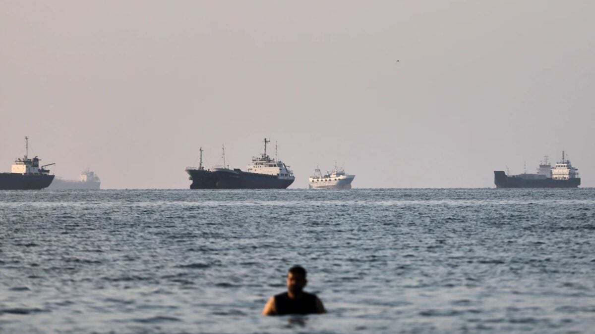 Στενά του Ορμούζ: Πυκνώνουν τα χτυπήματα σε τάνκερ – Οι κρυφές ιρανικές επιθέσεις με δεκάδες drones και πυραύλους κάθε εβδομάδα 4 Στενά του Ορμούζ: Πυκνώνουν τα χτυπήματα σε τάνκερ – Οι κρυφές ιρανικές επιθέσεις με δεκάδες drones και πυραύλους κάθε εβδομάδα