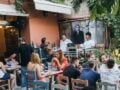 The Irish Times: Πώς η Ελλάδα έγινε «έθνος σερβιτόρων» με τον τουρισμό να ξεπερνά το 25% του ΑΕΠ
