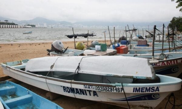 Guardian: Πλημμύρες με έναν νεκρό σε Ρόδο, Εύβοια και Σποράδες – Ο τυφώνας Τρούντι απείλησε το Μεξικό