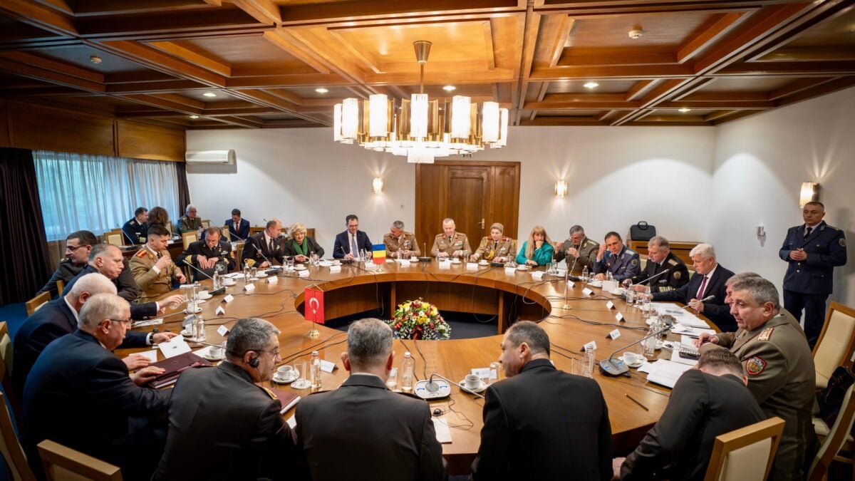 Μαύρη Θάλασσα: Ρουμανία, Βουλγαρία και Τουρκία συζήτησαν στη Σόφια για την ασφάλειά της 1 Μαύρη Θάλασσα: Ρουμανία, Βουλγαρία και Τουρκία συζήτησαν στη Σόφια για την ασφάλειά της