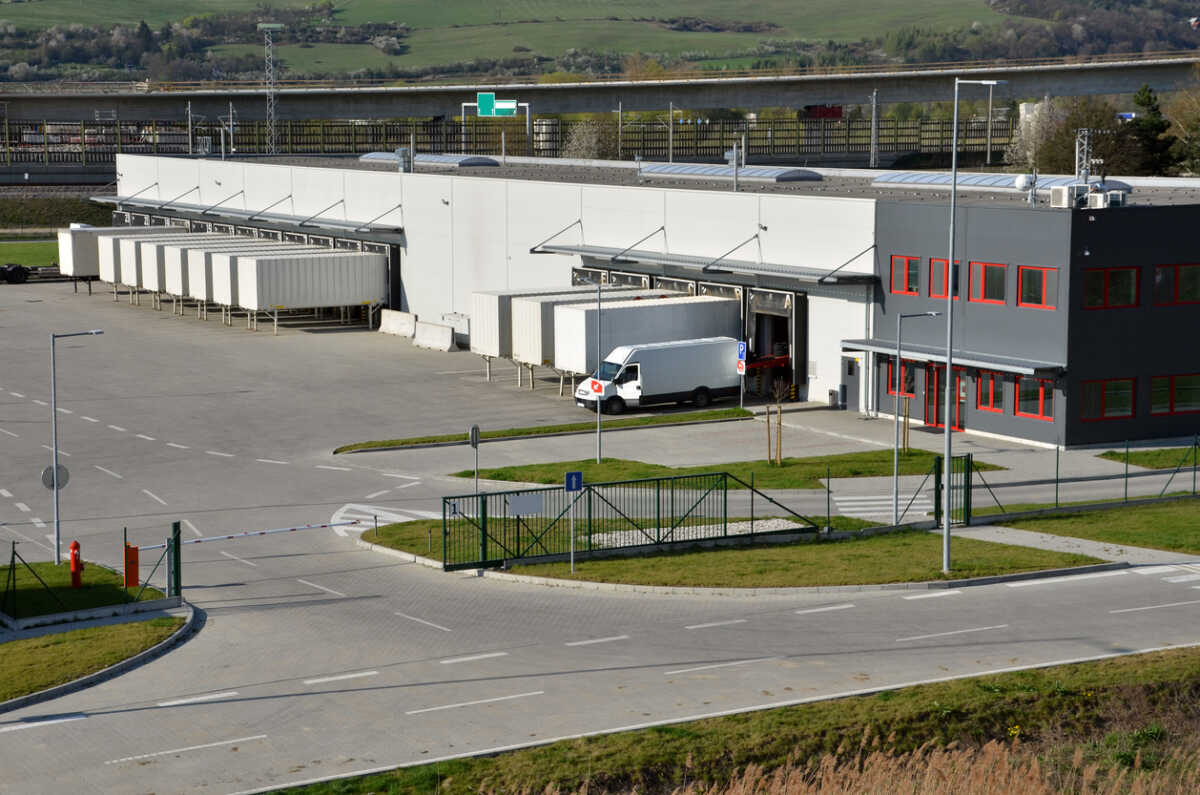 EOS Capital Partners: Συμφώνησε για το 70% της UTC International Transport – Στο τιμόνι παραμένει ο Ιωάννης Μίχος