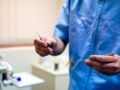 MedWatch: Στους ελέγχους οδοντίατροι, φυσικοθεραπευτές, ψυχολόγοι και διαιτολόγοι – 91% λιγότερες διαφημίσεις online
