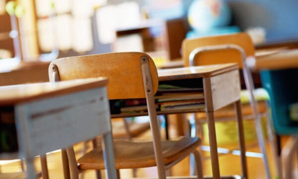 Σχολεία: Πότε κλείνουν για τα Χριστούγεννα και πότε επιστρέφουν μετά την Πρωτοχρονιά