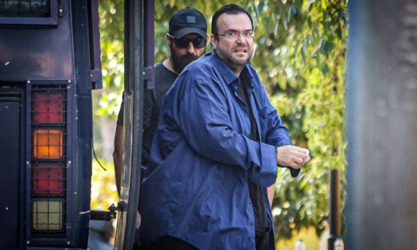 Φίλιππος Καμπούρης: «Ήμουν απλός εργαζόμενος στις εταιρείες, ασκούσα χρέη γραμματέα» – Τι υποστήριξε στην απολογία του
