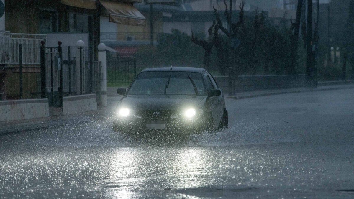 Καιρός: Επιδεινώνεται τη Δευτέρα με καταιγίδες – Πού θα συνεχιστούν οι βροχές την Τρίτη 4 Καιρός: Επιδεινώνεται τη Δευτέρα με καταιγίδες – Πού θα συνεχιστούν οι βροχές την Τρίτη