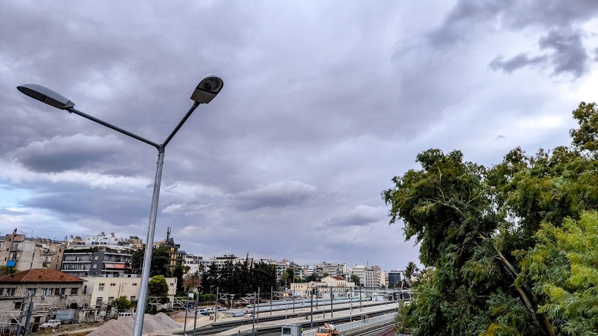 Καιρός σήμερα: Επιμένουν οι βροχές σε Κρήτη και Δωδεκάνησα – Μικρή άνοδος της θερμοκρασίας 1 Καιρός σήμερα: Επιμένουν οι βροχές σε Κρήτη και Δωδεκάνησα – Μικρή άνοδος της θερμοκρασίας