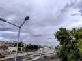 Καιρός σήμερα: Επιμένουν οι βροχές σε Κρήτη και Δωδεκάνησα – Μικρή άνοδος της θερμοκρασίας