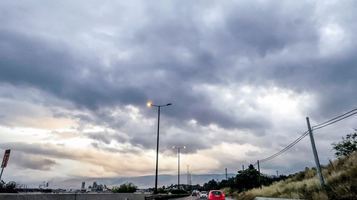 Καιρός αύριο: Βροχές και καταιγίδες στα βορειοανατολικά – Έως 25 βαθμούς η θερμοκρασία 1 Καιρός αύριο: Βροχές και καταιγίδες στα βορειοανατολικά – Έως 25 βαθμούς η θερμοκρασία