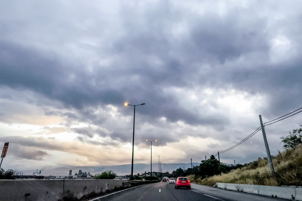 Καιρός αύριο: Βροχές και καταιγίδες στα βορειοανατολικά – Έως 25 βαθμούς η θερμοκρασία