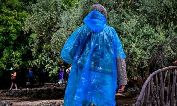 Καιρός αύριο: Βροχές και καταιγίδες – Η θερμοκρασία θα φτάσει τους 24 βαθμούς