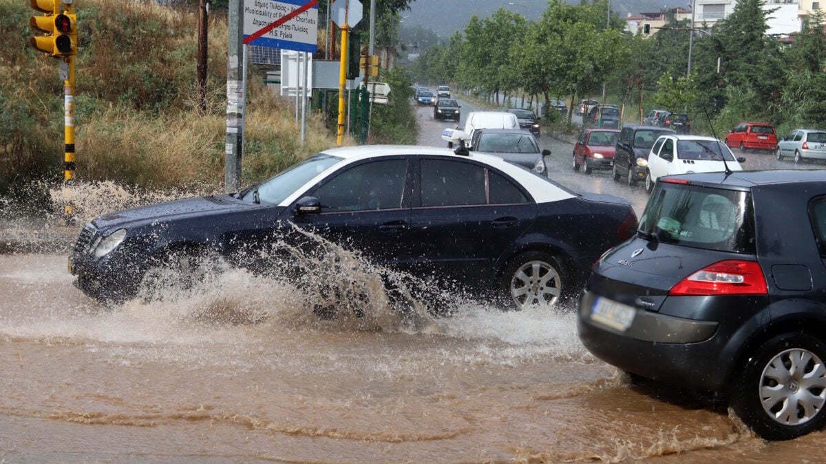 Κακοκαιρία: Έως 9 μποφόρ οι άνεμοι και καταιγίδες έως την Κυριακή σε Κρήτη και Δωδεκάνησα – Κόκκινη προειδοποίηση ΕΜΥ 1 Κακοκαιρία: Έως 9 μποφόρ οι άνεμοι και καταιγίδες έως την Κυριακή σε Κρήτη και Δωδεκάνησα – Κόκκινη προειδοποίηση ΕΜΥ