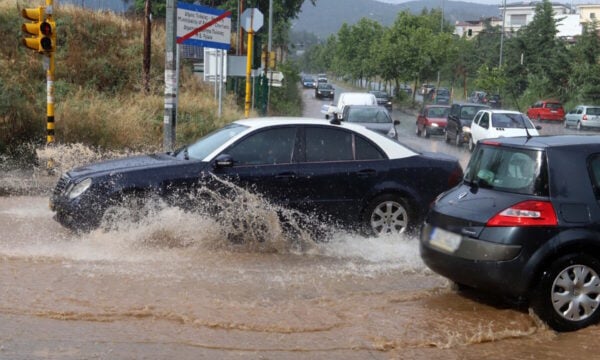 Κακοκαιρία: Έως 9 μποφόρ οι άνεμοι και καταιγίδες έως την Κυριακή σε Κρήτη και Δωδεκάνησα – Κόκκινη προειδοποίηση ΕΜΥ