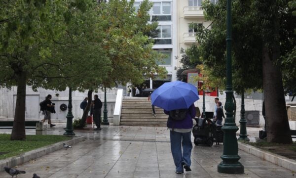 Καιρός σήμερα: Καταιγίδες και άνεμοι έως 10 μποφόρ – Η θερμοκρασία θα φτάσει τους 23 βαθμούς