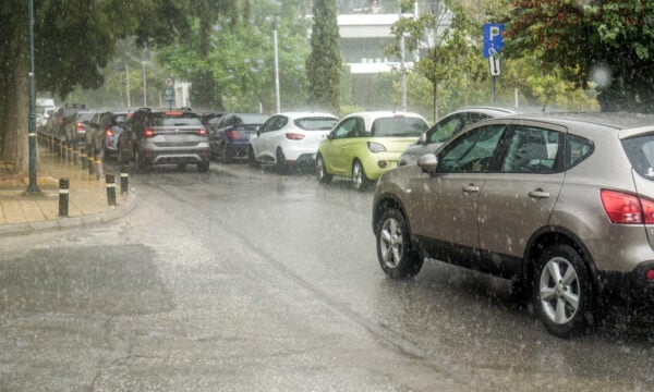 Καιρός: Ισχυρές βροχές και καταιγίδες για 48 ώρες – Έκτακτο δελτίο επιδείνωσης