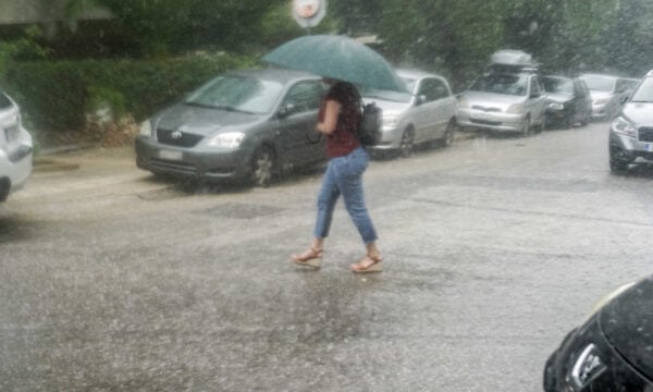 Κακοκαιρία: Μήνυμα του 112 για περιορισμό των μετακινήσεων σε Εύβοια, Μαγνησία και Σποράδες
