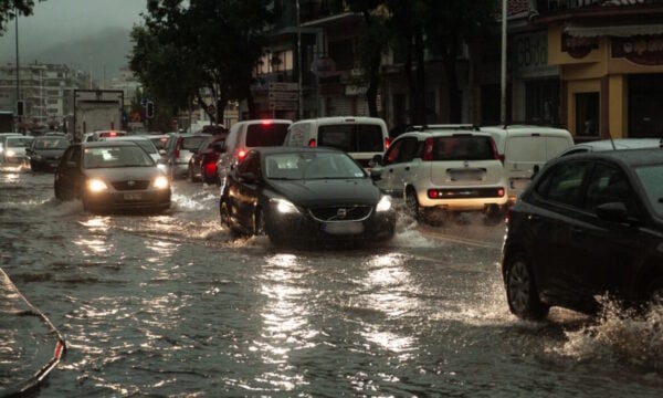 Καιρός: Έρχεται 48ωρη κακοκαιρία από την Τρίτη με καταιγίδες, 9 μποφόρ και πτώση θερμοκρασίας – Οι επικίνδυνες περιοχές