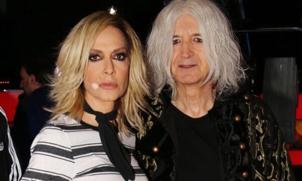 Νίκος Καρβέλας: Η Άννα Βίσση ελεύθερη να χαράξει τον δρόμο της – Προτιμά την οικονομική του αυτοκτονία από την ηθική του δολοφονία