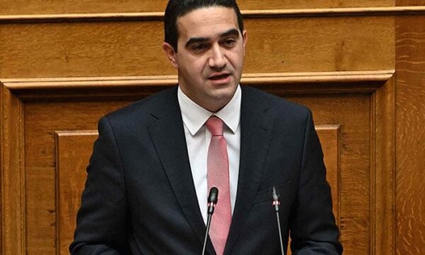 ΠΑΣΟΚ: Ζητά εξηγήσεις για τη στελέχωση του Στόλου και την προστασία στρατιωτικών πληροφοριών